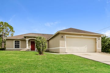 3709 15th ST W Lehigh Acres, FL 33971